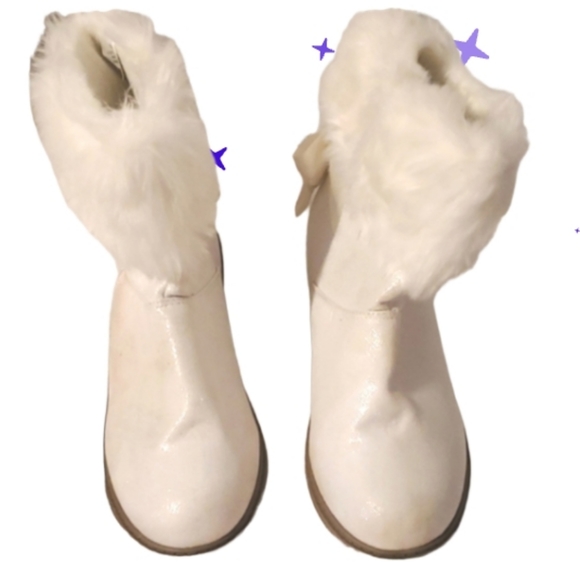 Size 4 Gymboree opal white boots - Picture 1 of 14